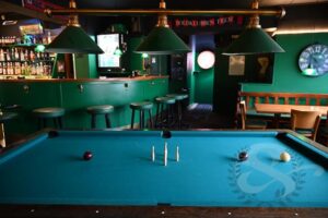 Den grønne hest, restaurantmægleren, hotelogrestaurant